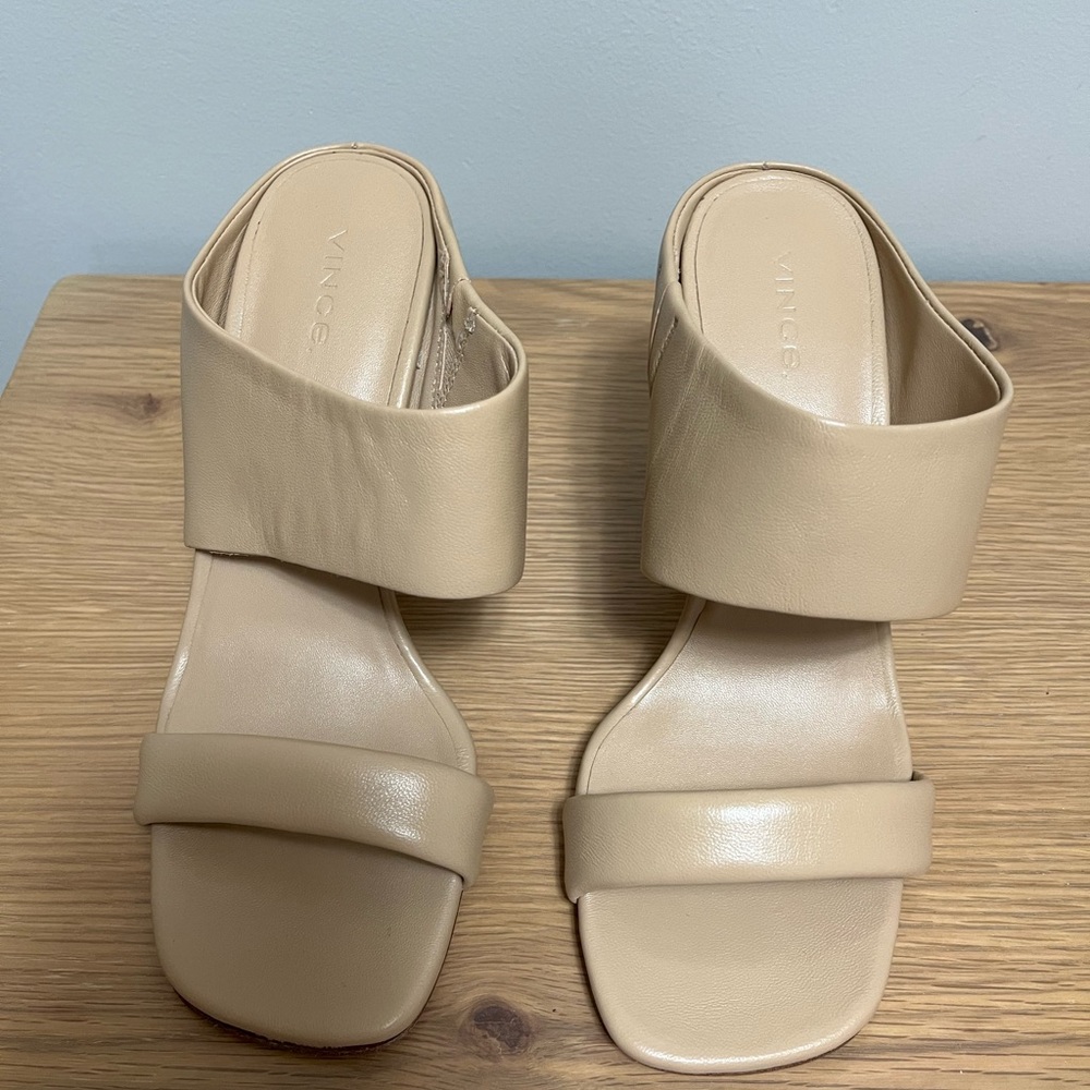 Vince size 7 Sandal/heal. Quinn,Cappuccino Le. US size 7.  Euro size 37